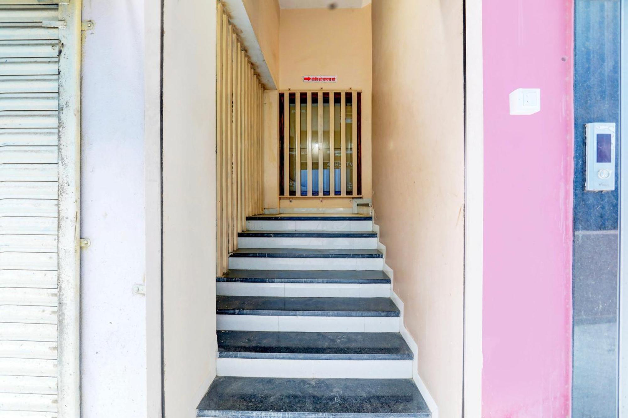Hotel O Patil Residency Lodging Shahada Exterior foto