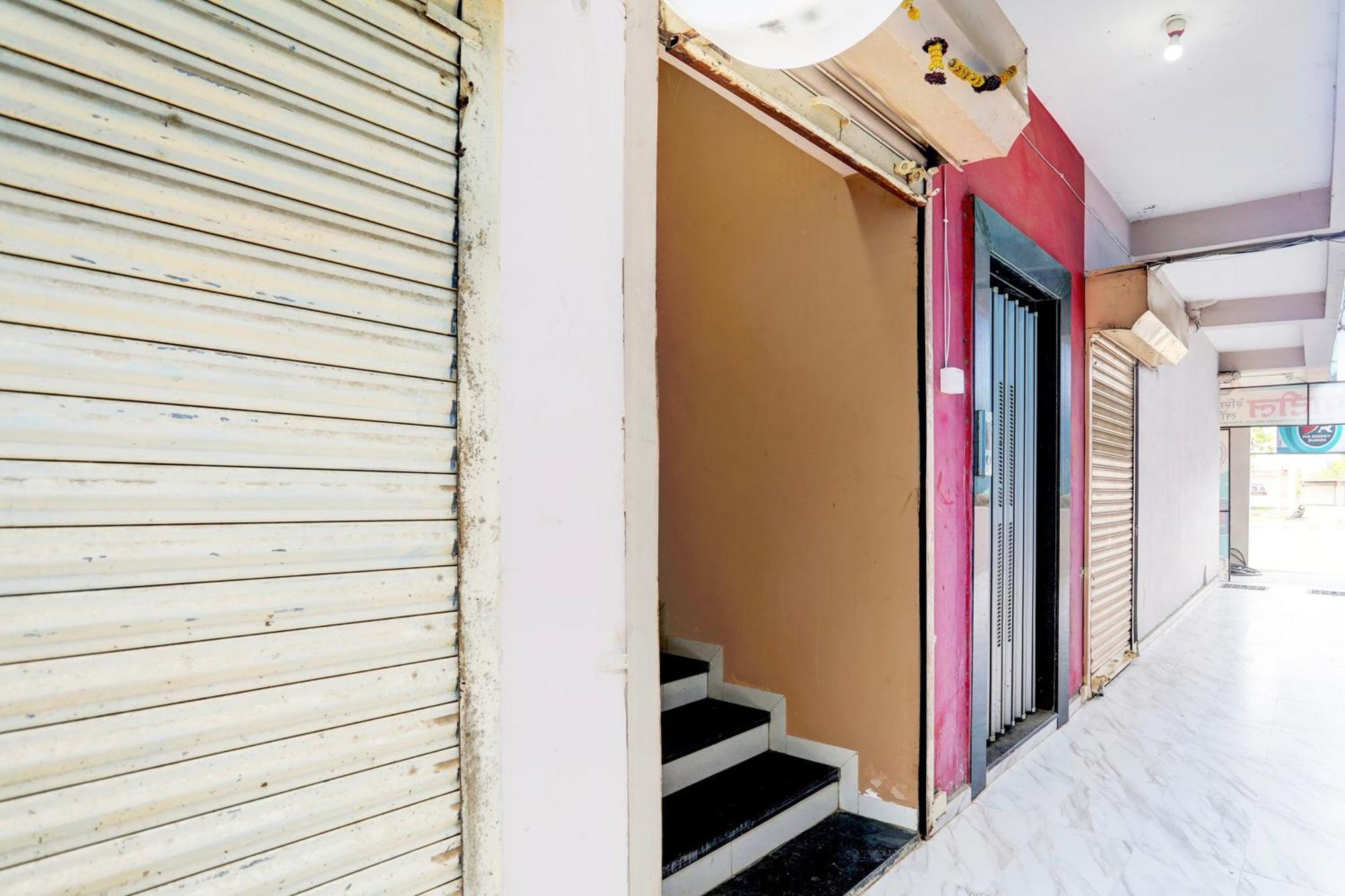 Hotel O Patil Residency Lodging Shahada Exterior foto
