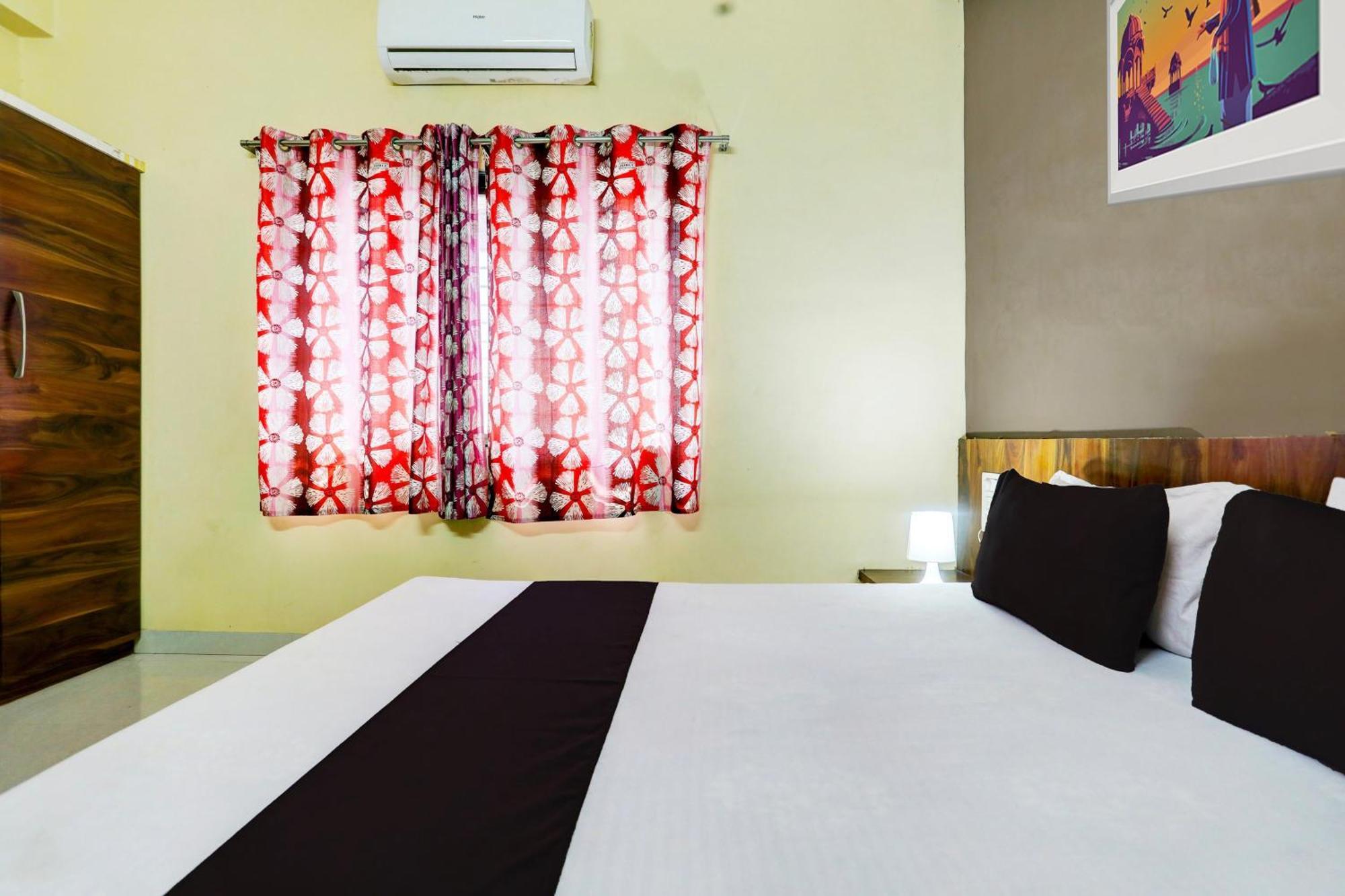 Hotel O Patil Residency Lodging Shahada Exterior foto
